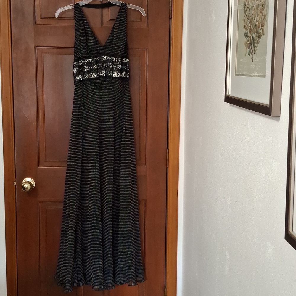 Carmen Marc Valvo Silk Elegant Black Halter Maxi Poka Dot Gown Size 8